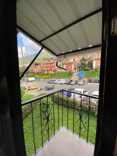 Acogedor apartamento cerca al tranvía 301 - Medellín - 6