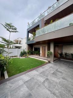 Skywood Villa Apartment - Lucknow - 7
