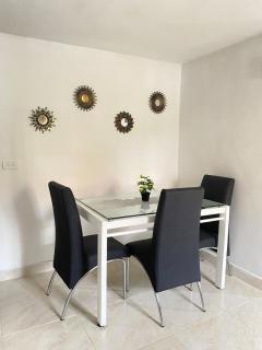 Acogedor apartamento cerca al tranvía 201 - Medellín - 1