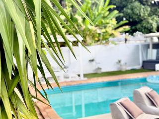 Maroochydore Beach Retreat - Pool, BBQ, Relax - Maroochydore - 7