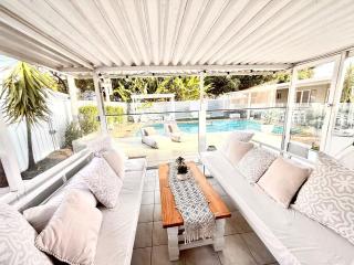 Maroochydore Beach Retreat - Pool, BBQ, Relax - Maroochydore - 3