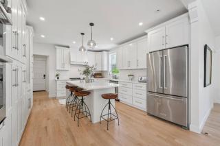 NEW! Heritage Retreat in the heart of Stillwater - 3