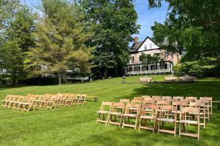 Elizabeth House Creekside Cabins by AvantStay Historic Event Estate with Cabins Pool and Swimming Hole Sleeps 20 - Leeds - 4