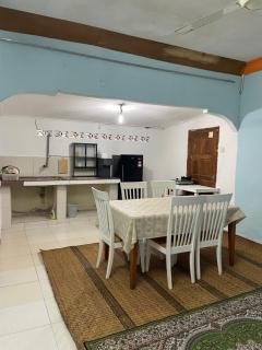 Homestay Noraz Wakaf Tengah - Kuala Terengganu - 1