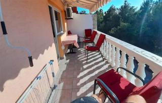 Stunning Apartment In Novigrad - Novigrad - 1