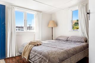 Coastal Comfort Holiday Home 100m to Mahia Beach - Mahia - 7