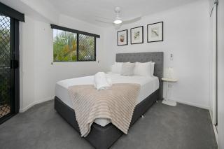 Seaside Charm & Comfort - 1min to Beach - Caloundra - 4