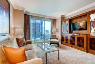 Las Vegas Penthouse with Strip Views - Sleeps 6 - Walk Out Balcony - Las Vegas - 4