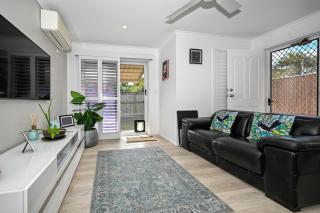 Cosy, Charming, Central Caloundra Getaway - Caloundra - 8