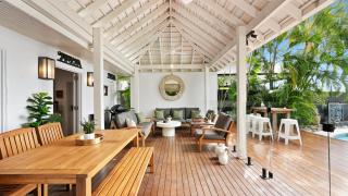 Mylara Beachfront Holiday Home - Holloways Beach - 5