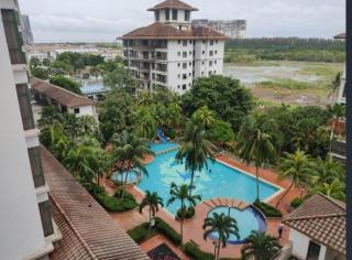 Homestay Bandar Hilir Swimming Pool - 4