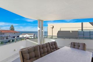 Skywater Retreat - 3 bedroom - The Entrance - 8