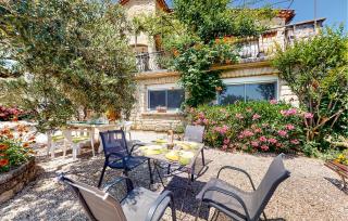 2 Bedroom Gorgeous Apartment In Caromb - Caromb - 7