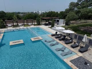 Pink Couture - Austin - 4