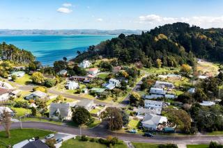 Modern 2-Bedroom Apartment 3km to CBD - Gisborne - 0