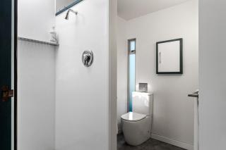 Modern 2-Bedroom Apartment 3km to CBD - Gisborne - 9