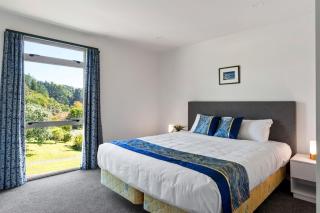 Modern 2-Bedroom Apartment 3km to CBD - Gisborne - 2
