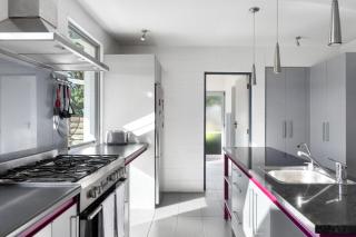 Modern 2BR Home - Gisborne - 9