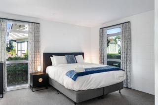 Modern 2BR Home - Gisborne - 3