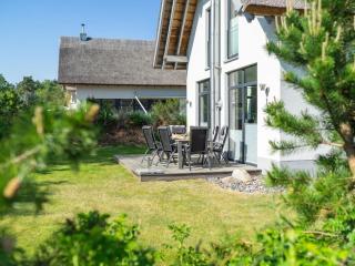 Holiday home in Usedom with 3 bedrooms - Karlshagen - 9