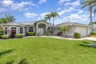 Villa Daydream Luxury Pool Home On Canal - Cape Coral - 8