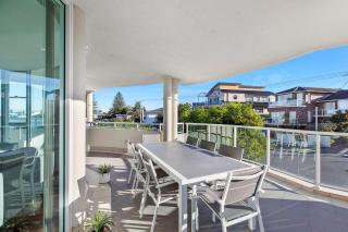 Skywaters Retreat - 2 Bedroom with waterviews - The Entrance - 7