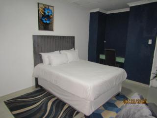 The PHOMOLONG GUEST HOUSE - Roodepoort - 2