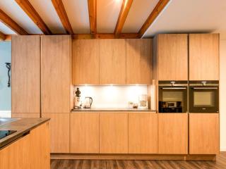 Fantastic spacious farmhouse with new sauna, hottub and bar, cleaning included - Noordbergum - 6