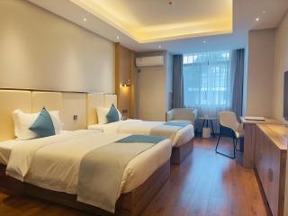 Oriental Garden Hotel - Luoping - 1