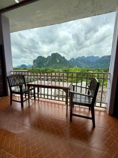 Domon Riverside Hotel - Vang Vieng - 2