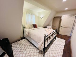 The Casa Luna - Canton - 1