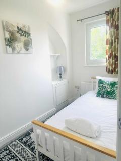Spacious 2 bedroom house, parking and less than 10 mins walk to brayford Wharf Lincoln - Lincoln - 6