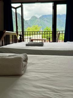 Domon Riverside Hotel - Vang Vieng - 7
