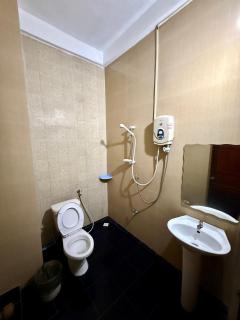 Domon Riverside Hotel - Vang Vieng - 9