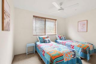 Island View Unit 3 Bulcock Beach QLD - Caloundra - 2