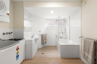 Island View Unit 3 Bulcock Beach QLD - Caloundra - 1
