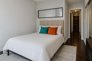 Yaletown 2 Bedroom Gem with Open Living Space - Vancouver - 3