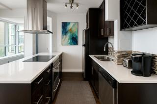 Yaletown 2 Bedroom Gem with Open Living Space - Vancouver - 2
