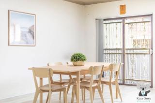 KozyGuru | Cabramatta | Spacious 3BR Townhouse - 2