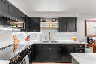 Luxe Mountain- beautiful remodeled condo, pet friendly with community pool - McCall - 8