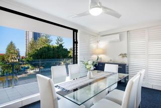 Sunny Surfers Stay - Beach & Tram at your doorstep - Gold Coast - 5
