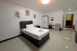 Valentine Hotel Angeles City - 2