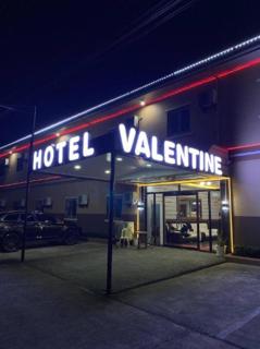 Valentine Hotel Angeles City - Angeles - 4