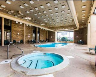AmericInn by Wyndham Memphis East - 8