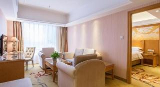 Vienna Hotel Inner Mongolia Hohhot Railway Station Gongzhufu Metro Station - 1