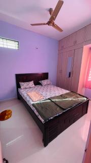 Sri HOME STAY -FULLY FURNISHED LUXURY 2 BEDROOM SERVICED APPARTMENT - Bangalore - 7