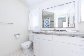 Steps To Sand! 7Br Retreat W- Ocean Views In Prime Location By Beachview Rentals - Newport Beach - 2