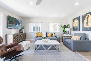 Luxury 6Br Triplex In Prime Location One House From Sand By Beachview Rentals - Newport Beach - 5