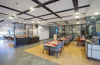 Vasaka Hotel Makassar Managed by Dafam - Pampang - 6