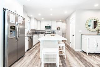 Upgraded 5Br Summer Vacation Home Steps From Sand By Beachview Rentals - Newport Beach - 4